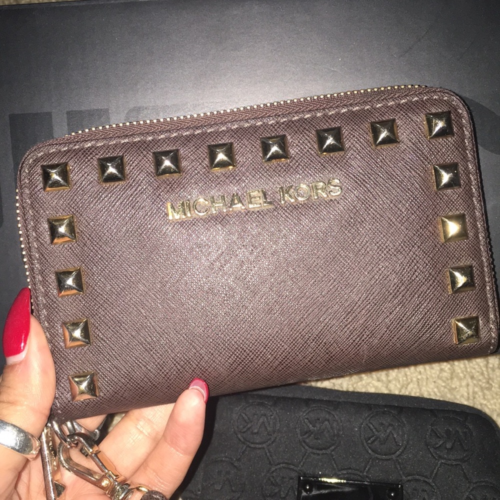 Michael Kors wristlet/wallet